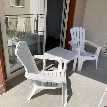 ゲストハウス Dalie's House San Leone Centro *